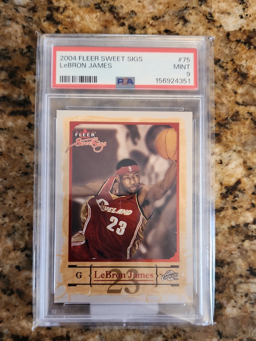 2004 Sweet Sigs LeBron James Basketball Card - Red Graded 8